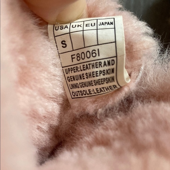UGG Infant Toddler Sz S 5 Girls Pink Sheepskin Boots Winter Warm Sherpa Leather - Picture 7 of 8